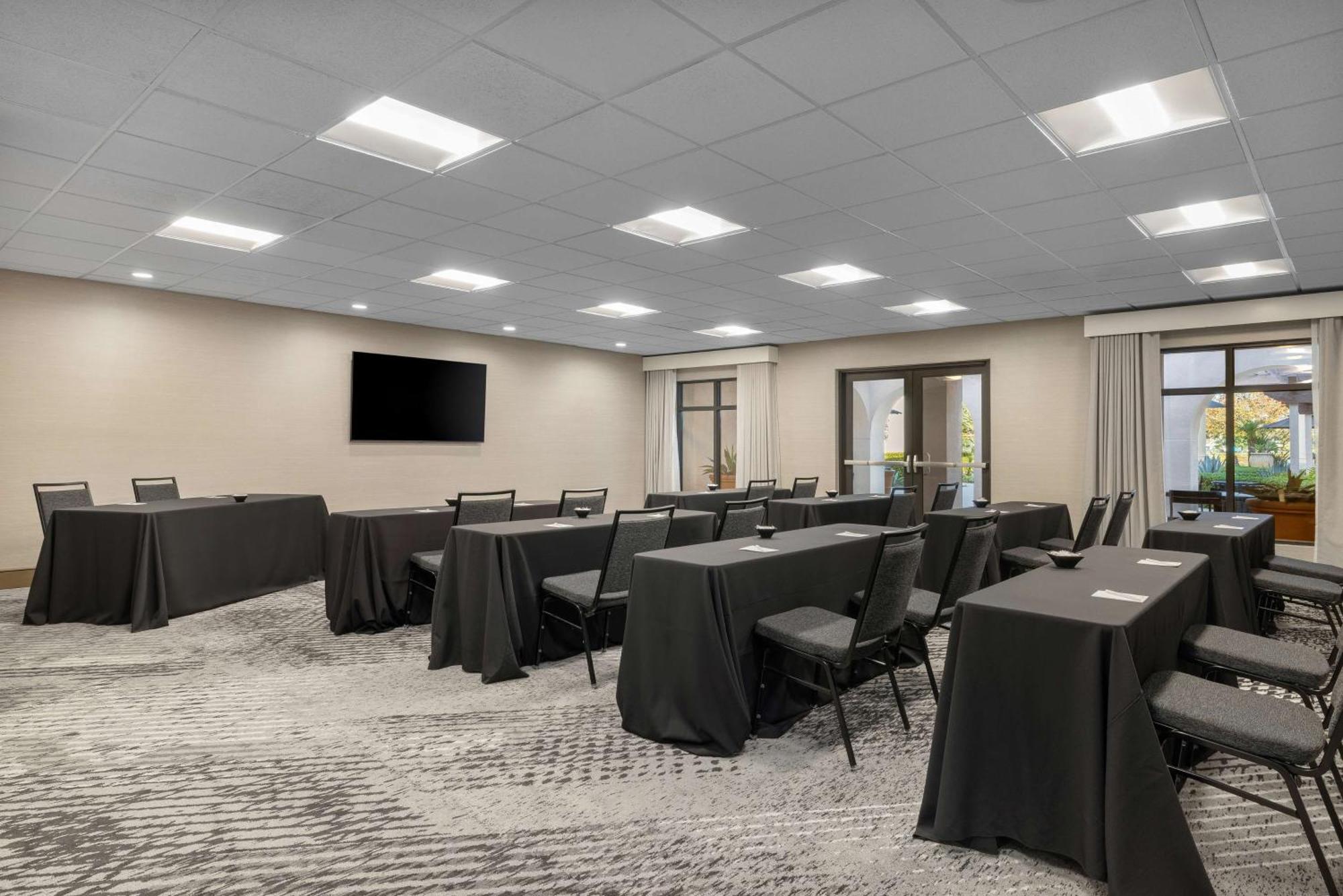 Homewood Suites By Hilton San Diego Airport-Liberty Station Eksteriør billede