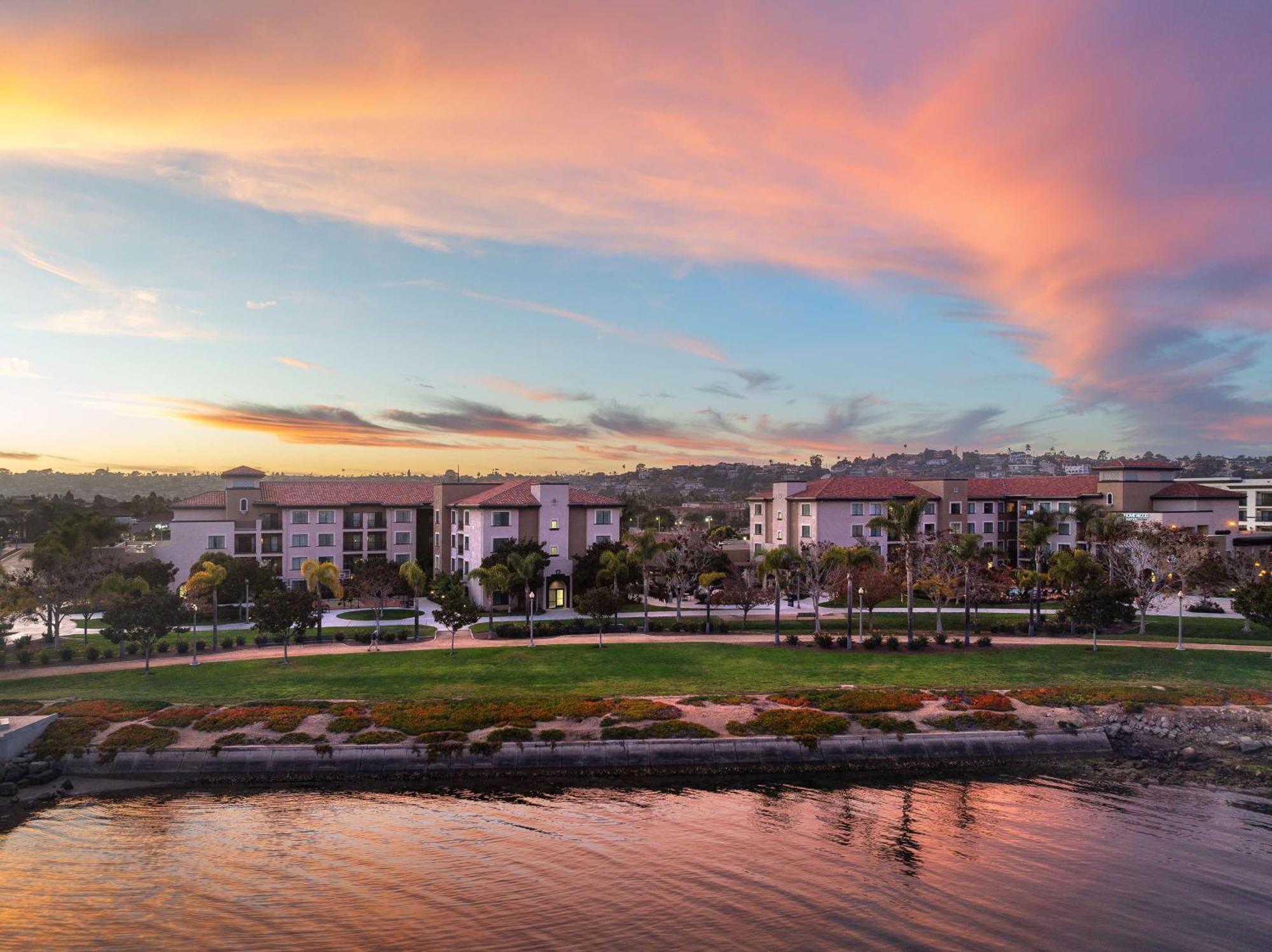 Homewood Suites By Hilton San Diego Airport-Liberty Station Eksteriør billede